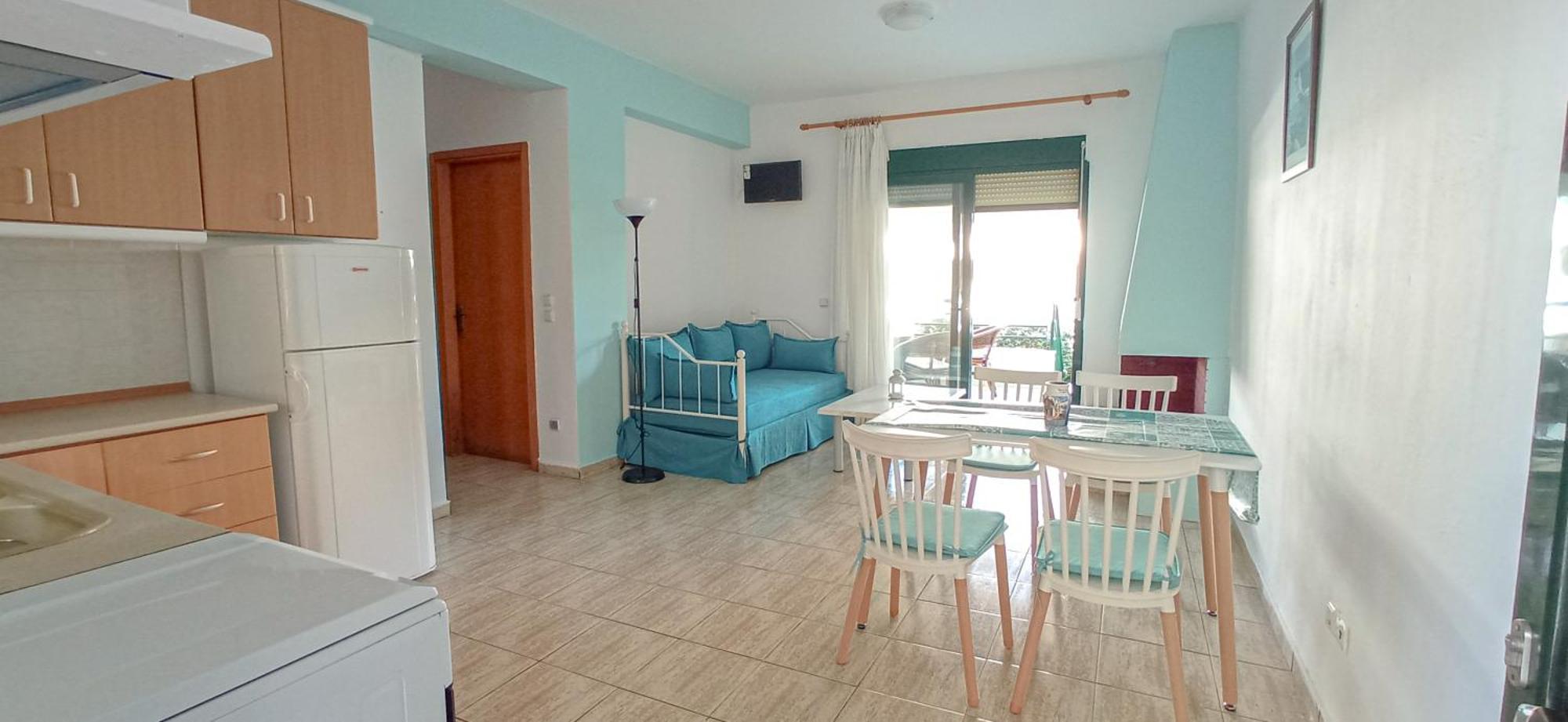 Apartment Thalassa - 2 Bedroom Seaside Polychrono
